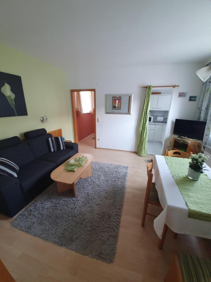 Appartement Roiss Podersdorf am See Buitenkant foto