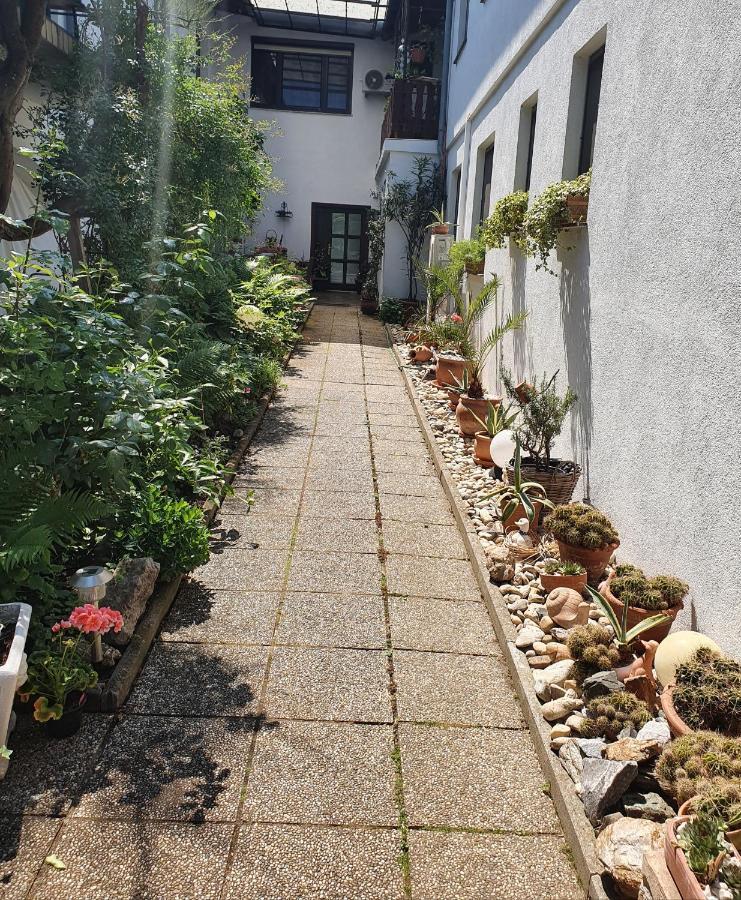 Appartement Roiss Podersdorf am See Buitenkant foto