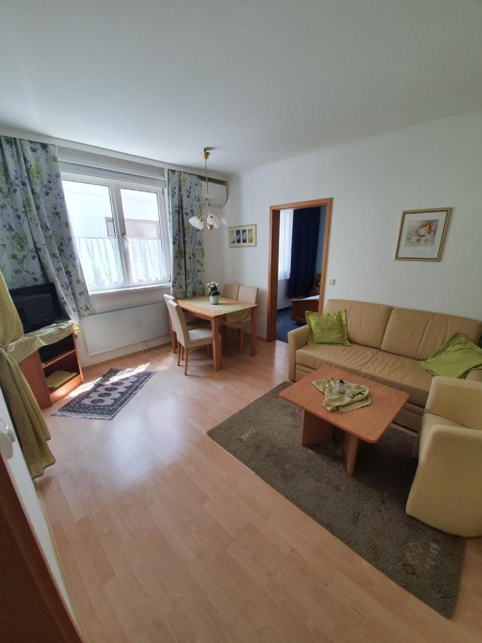 Appartement Roiss Podersdorf am See Buitenkant foto